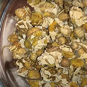 Dried chamomile
