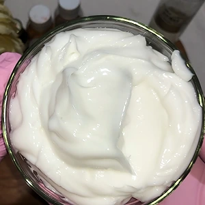 Cream base. Raw and pure with no additives