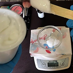 Adding the cream base