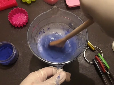 DIY Blue Nila Soap - Mixing the ingredients together