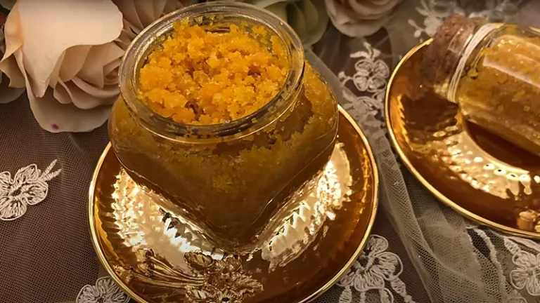 DIY Turmeric Face Scrub – Revitalize Your Skin with 4 Ingredients