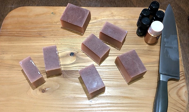 Red clay soap recipe. Feature image