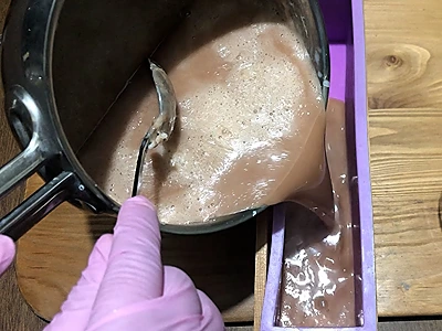 Red clay soap recipe. Pour the soap mix into the mold