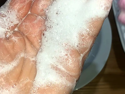 DIY Foaming Bath Butter. The foaminess is great!