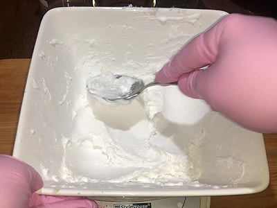 DIY Foaming Bath Butter. This is how it should be after cooling