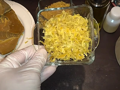 DIY natural jelly for soft feet. I shredded the beeswax like this