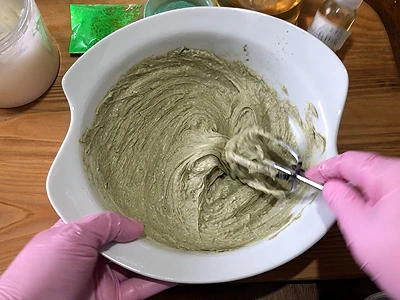 DIY Matcha Creamy Soap. Mix the ingredients