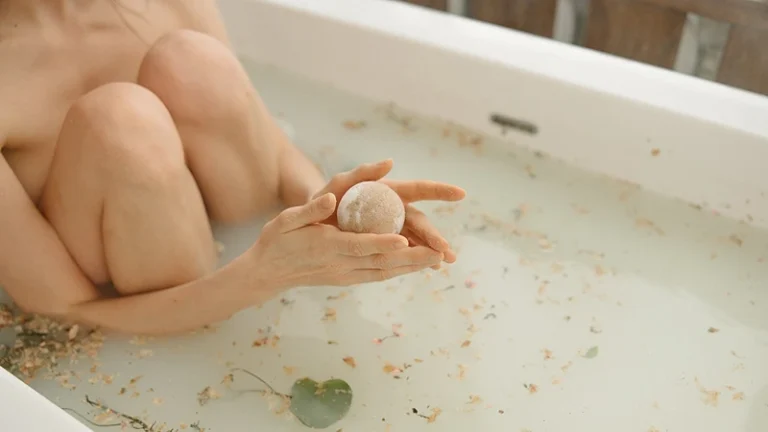 DIY Musk Bath Bomb: Elevate Your Home Spa with Ultimate Relaxation