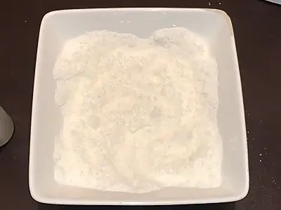 DIY Bath Bubbles Powder. After mixing and kneading with hand