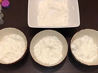 DIY Bath Bubbles Powder. Split the contents into four parts for different colors