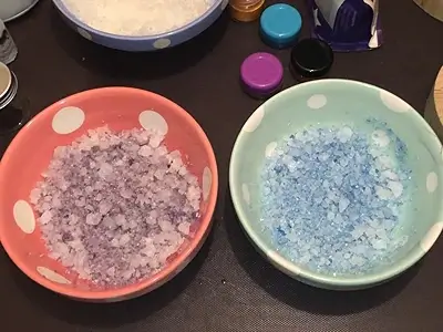 DIY Detox Bath Salts. Blue and purple colors