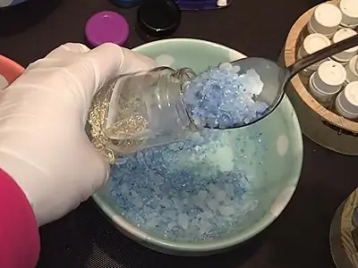 DIY Detox Bath Salts. Layer of blue