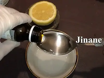 DIY Face Mask for Oily Skin with Lemon. Add glycerine